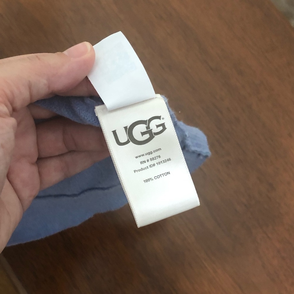 Ugg Sweater - image 7